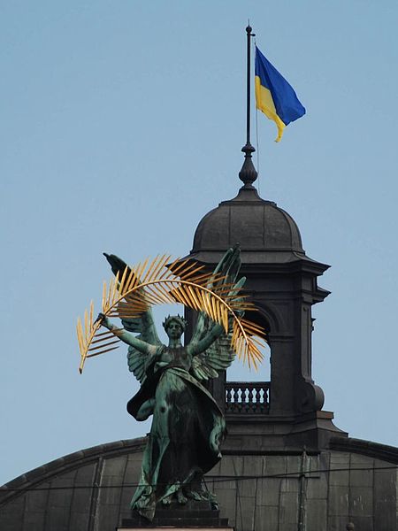 Ukrainian flag above the Lviv Theatre of Opera and Ballet